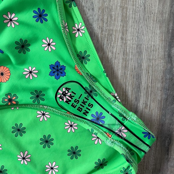 Frankies one shoulder one piece - Picture 4 of 5